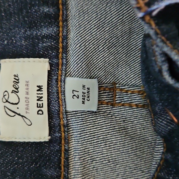 J. Crew Raw Hem Denim Skirt. Medium Wash. - Picture 5 of 5